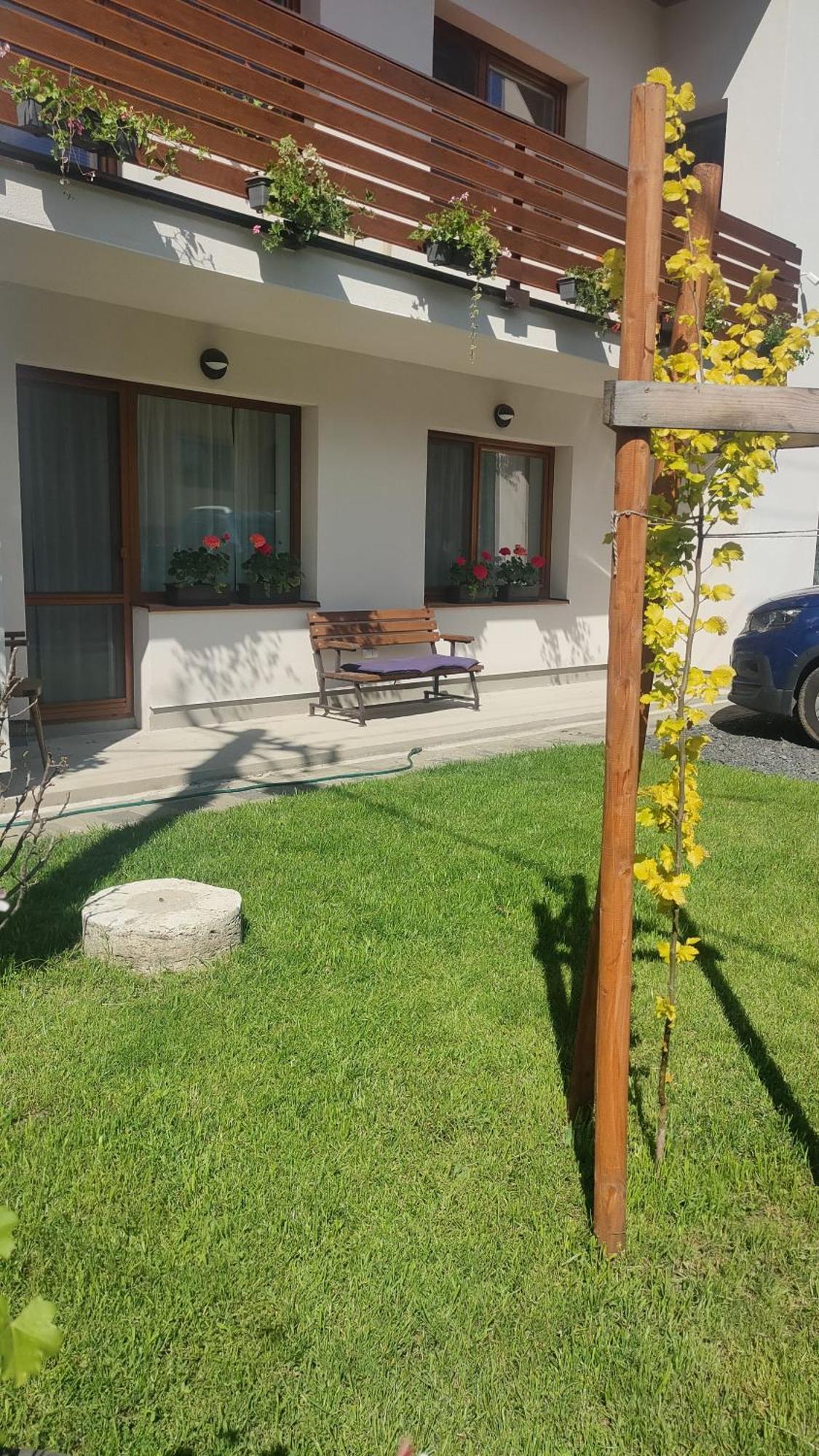 Na Kvetnej - Vlastna Zahrada, Parkovanie Poprad